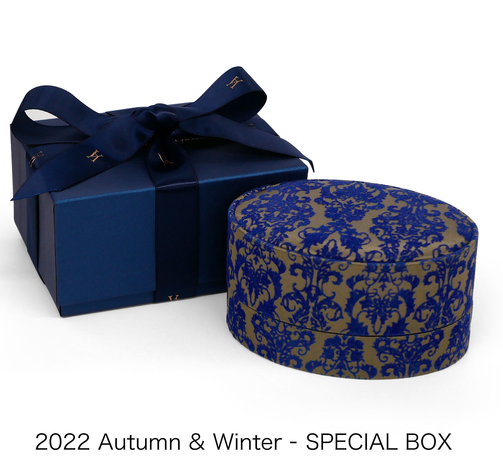 ヴァンドーム青山】2022 Autumn & Winter Collection | ヴァン ヴァンドーム青山】2022 Autumn & Winter Collection | ヴァン