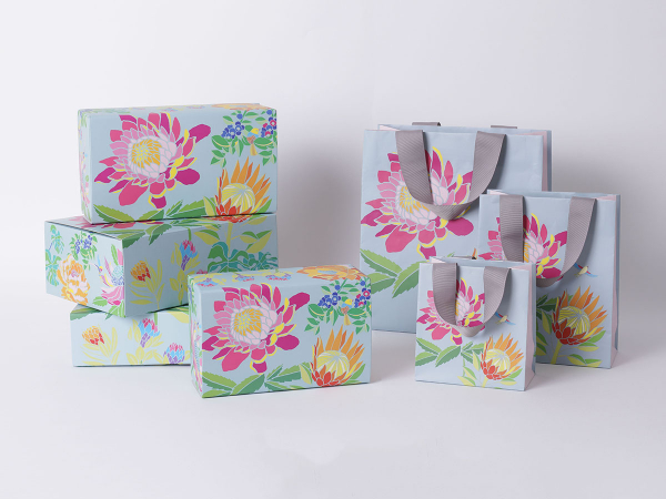Gift package – 博多の森Leather