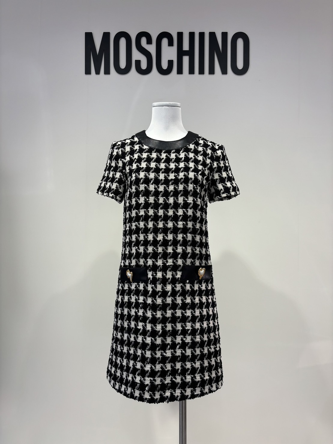 モスキーノMOSCHINO 配色デザインニットワンピース 黒オフ