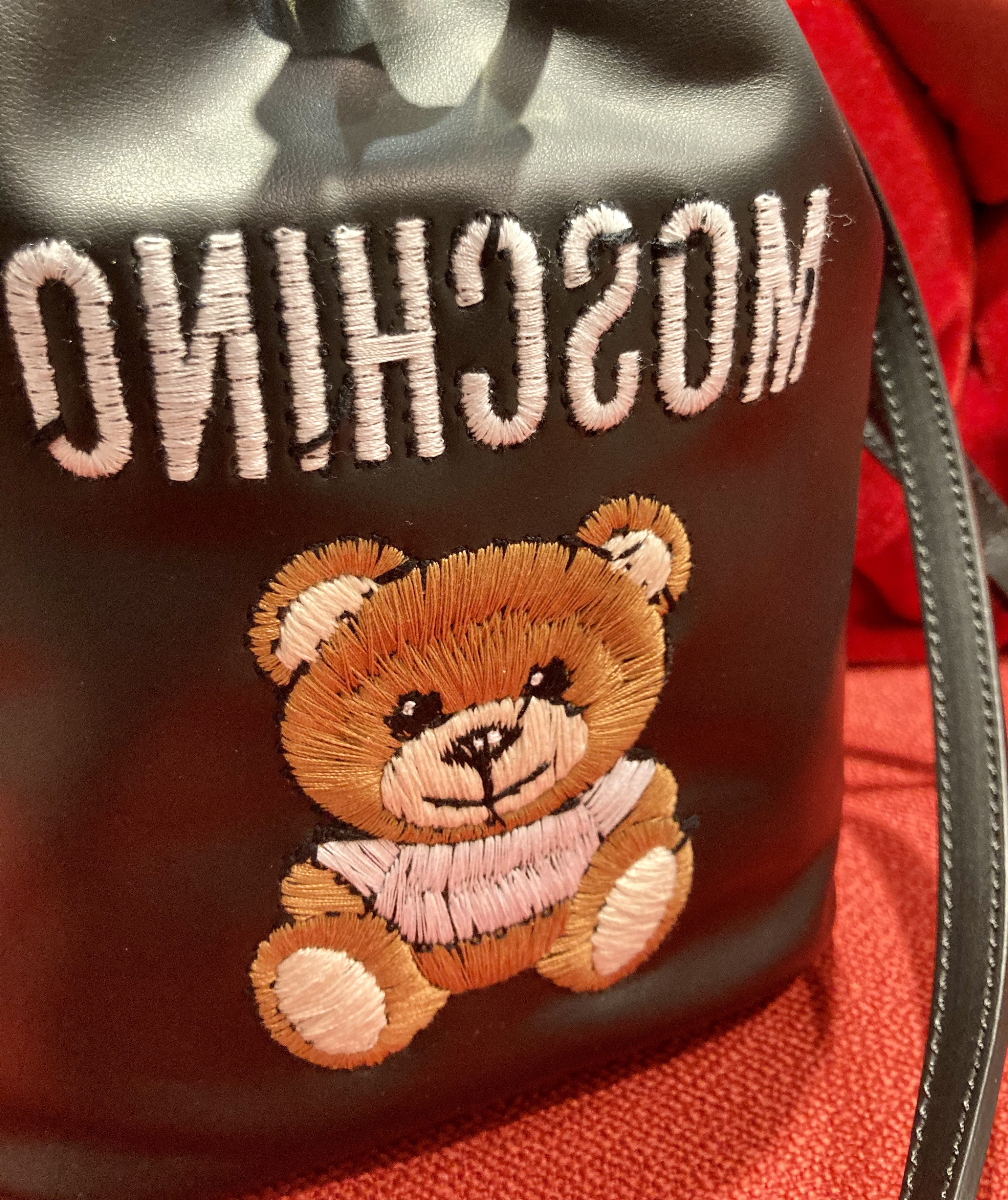 人気のクマシリーズからBAGのご紹介 | モスキーノ | ショップ