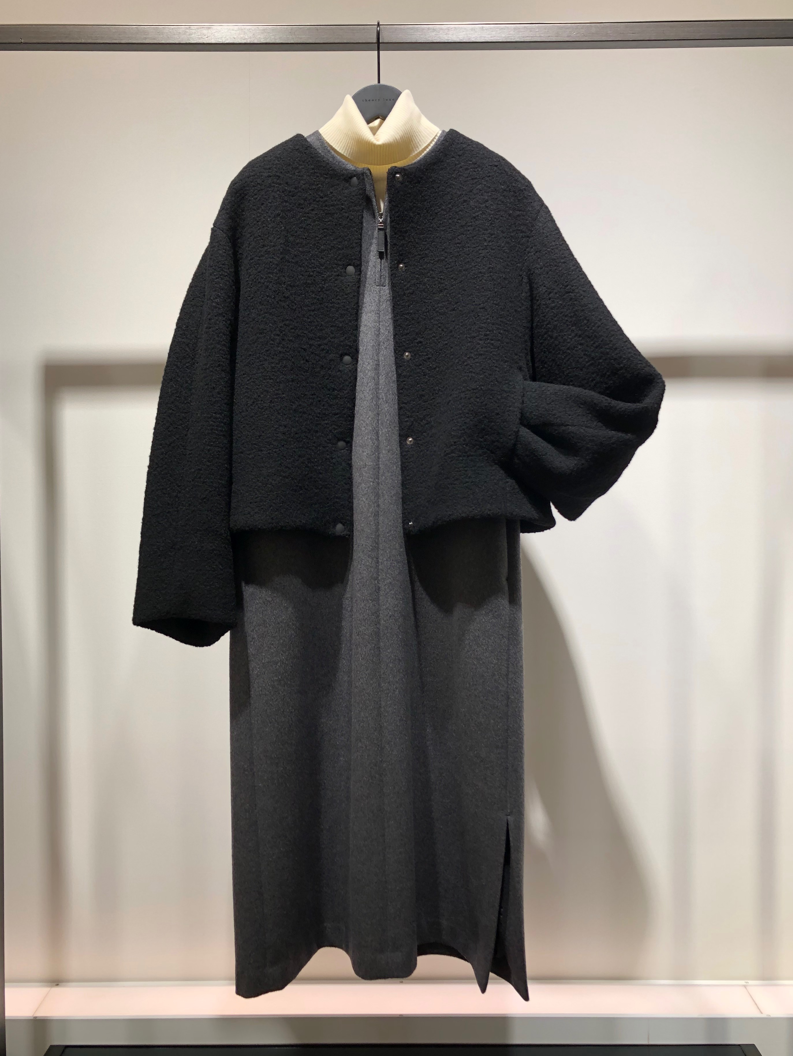 華やかなショートコート入荷しました！✨ | セオリーリュクス | ショップブログ | 大丸福岡天神店