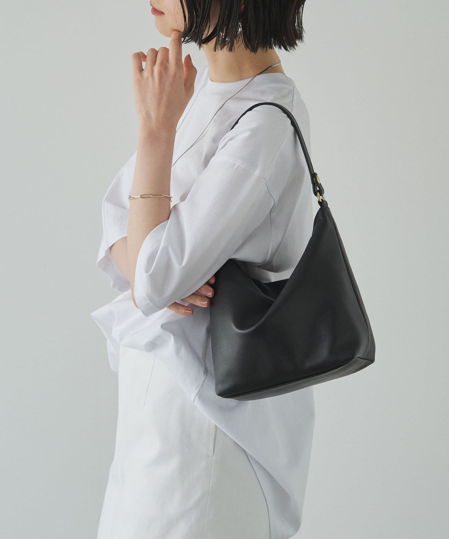 ラシット】SNSで話題沸騰中のシンプルショルダーバッグが入荷！！ | ラシット | ショップブログ | 大丸福岡天神店