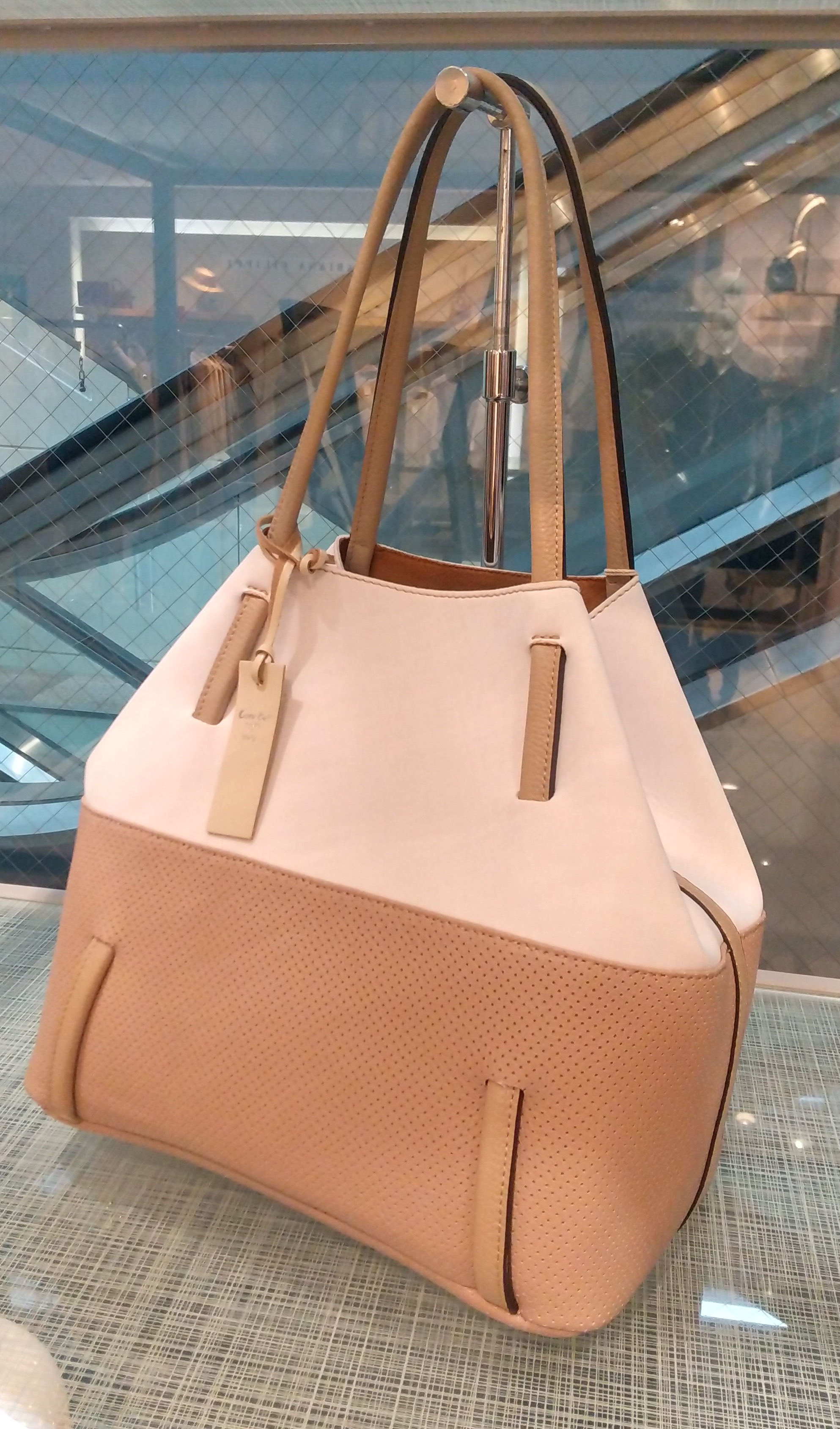 春の新作バッグが入荷しました❗️ | オスカリート | ショップ 春の新作バッグが入荷しました❗️ | オスカリート | ショップ