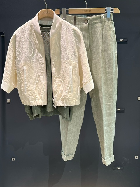 プレシャス 4月号掲載 大人のための上品カーキ 💚 | ペセリコ