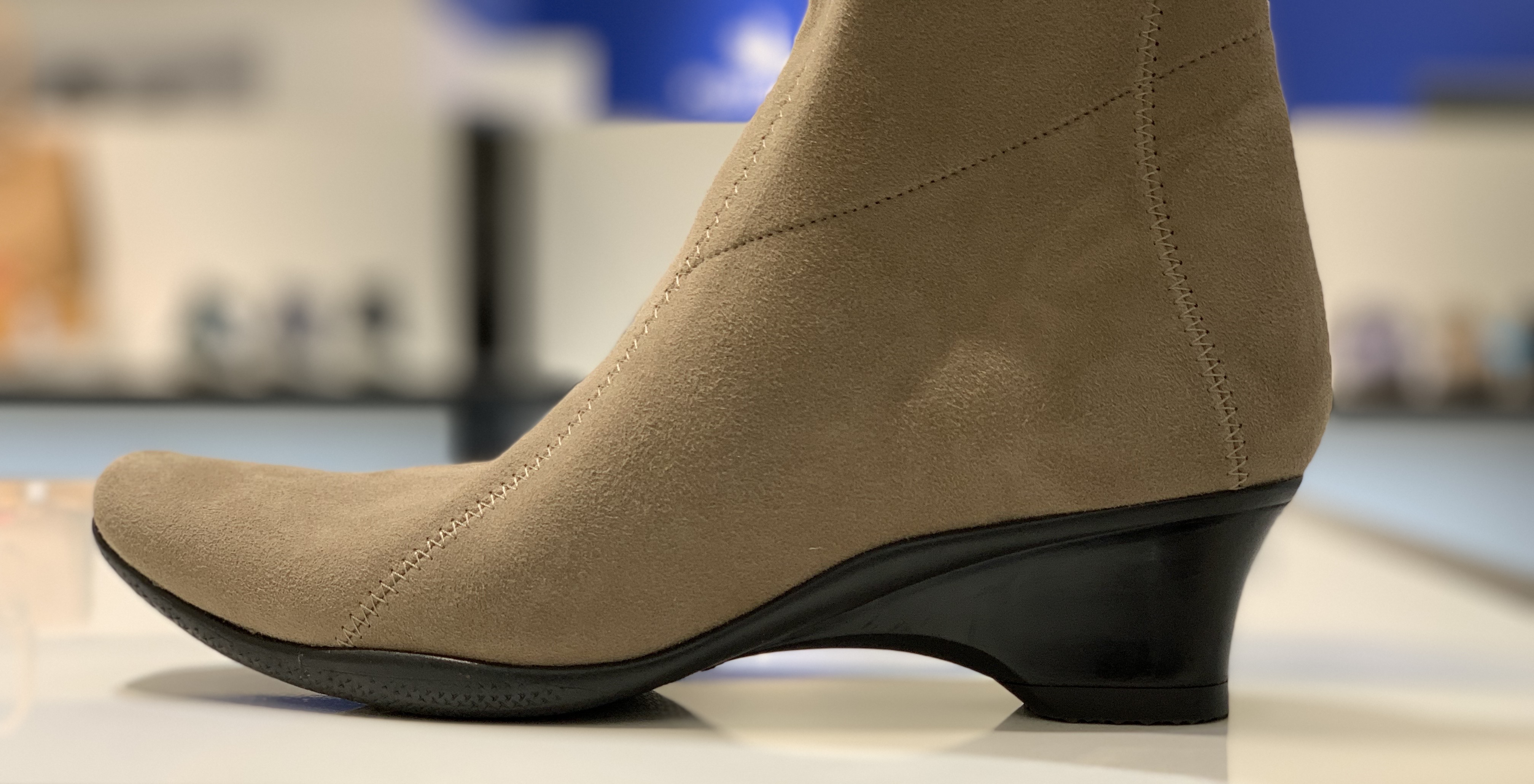 やっぱりブーツはストレッチ素材でしょ👢✨ | 銀座ヨシノヤ